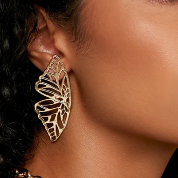 💖 Boho Hollow out Gold Butterfly wing earrings - Picture 12 of 13